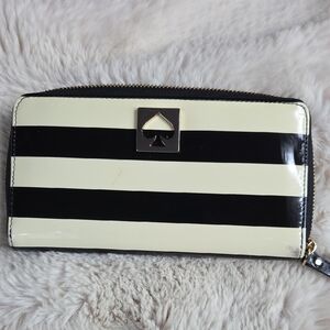 Kate Spade Large Black and Cream Striped Clutch Wallet Patent Leather